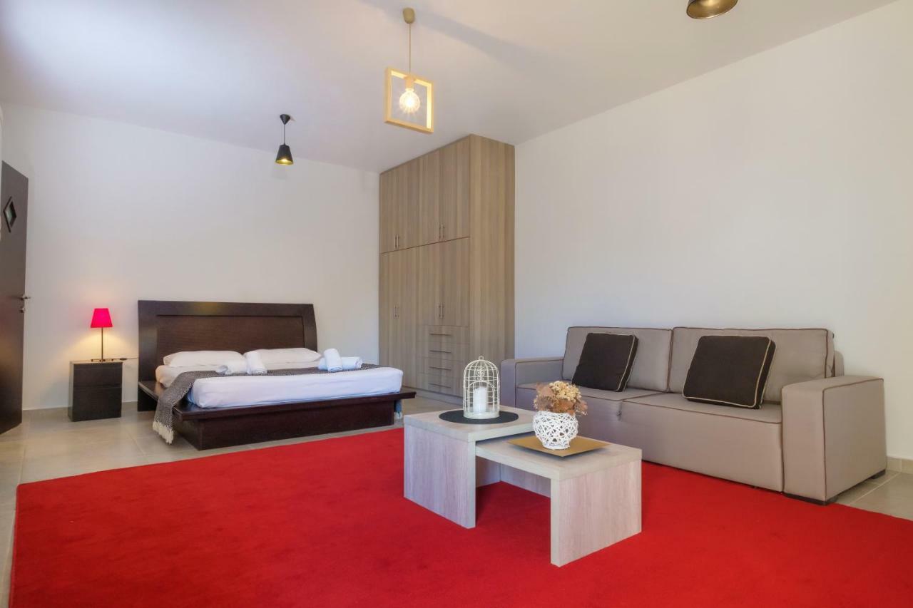 Almyros Aktis Private Garden Apartment Каламата Екстериор снимка