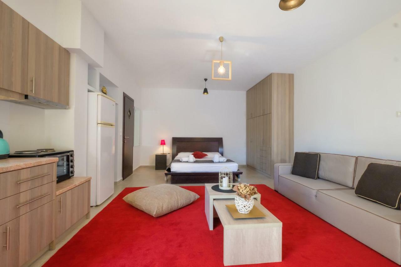 Almyros Aktis Private Garden Apartment Каламата Екстериор снимка